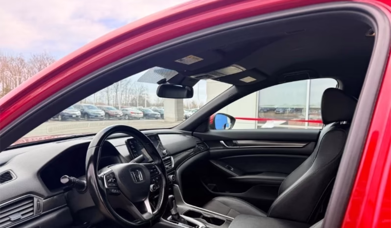 
								Honda Accord Sport FWD 2020 completo									