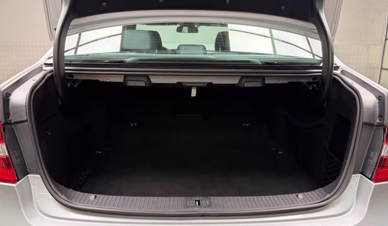 
								Mercedes-Benz E 63S AMG 4Matic completo									