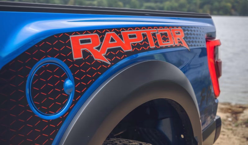 
								Ford F-150 Raptor 2021 completo									