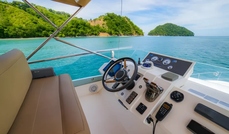 
								Yate Fairline 50 completo									