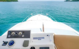 
										Yate Fairline 50 completo									
