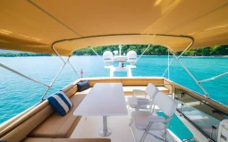 
										Yate Fairline 50 completo									