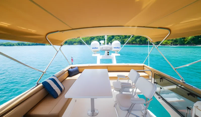 
								Yate Fairline 50 completo									