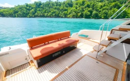 
										Yate Fairline 50 completo									