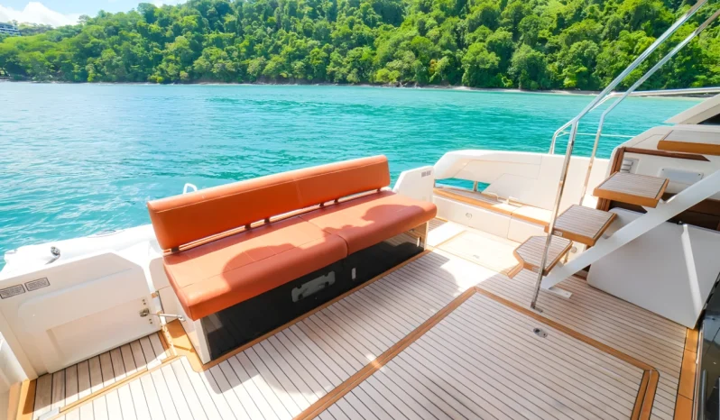 
								Yate Fairline 50 completo									