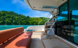 
										Yate Fairline 50 completo									