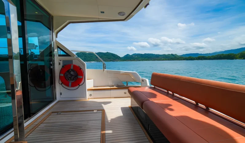 
								Yate Fairline 50 completo									