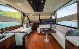 
										Yate Fairline 50 completo									