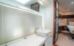 
										Yate Fairline 50 completo									