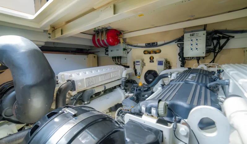 
								Yate Fairline 50 completo									