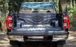 
										Toyota Hilux 2021 completo									