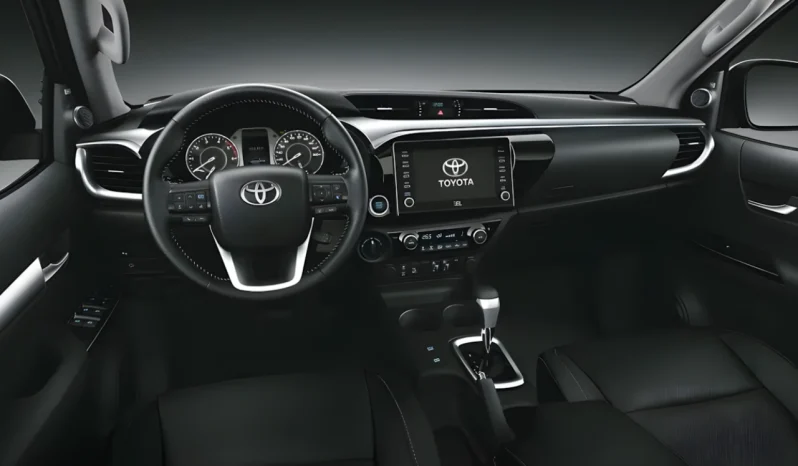 
								Toyota Hilux 2021 completo									