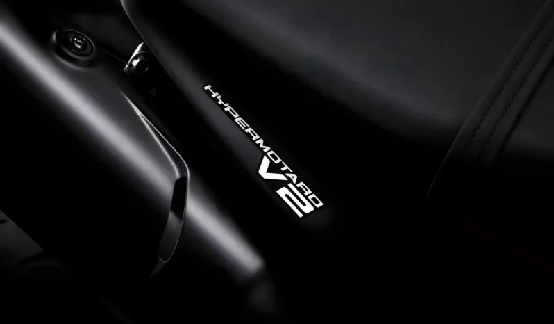 
								Ducati Hypermotard V2 2026 completo									
