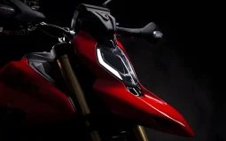 
										Ducati Hypermotard V2 2026 completo									