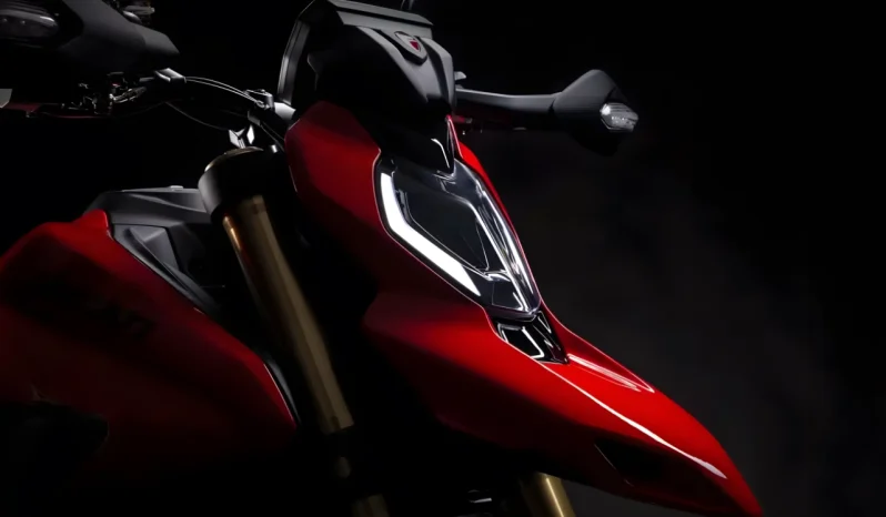 
								Ducati Hypermotard V2 2026 completo									
