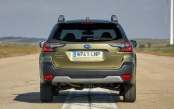 
										Subaru Outback 2023 completo									