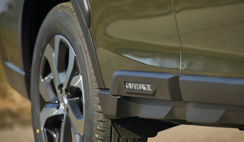 
								Subaru Outback 2023 completo									