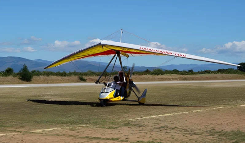 
								Ultraligero TANARG 912s completo									