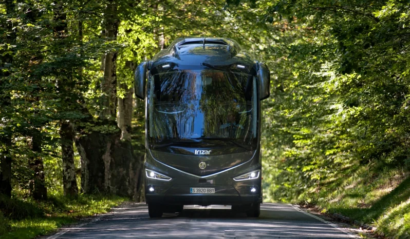 
								Irizar i8 14m completo									