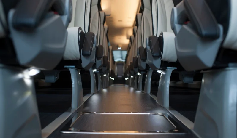 
								Irizar i8 14m completo									