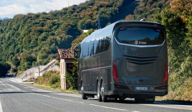 
								Irizar i8 14m completo									